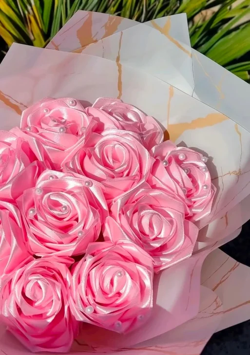 10 Pink Roses Bouquet – Send Flowers & Gifts to Nepal