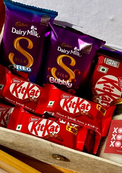 Chocolate and Candle Gift Set – Send Gifts, Chocolates & Candles to Nepal